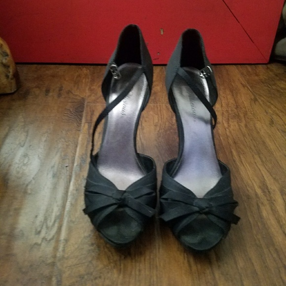Two pairs of Nine West Mary Jane heels - Picture 2 of 8